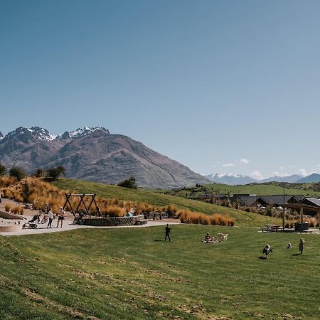Nestled Below The Remarkables Queenstown Exterior foto