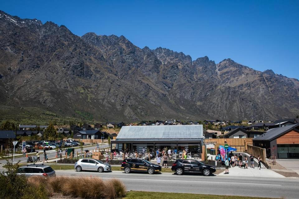 Nestled Below The Remarkables Queenstown Exterior foto
