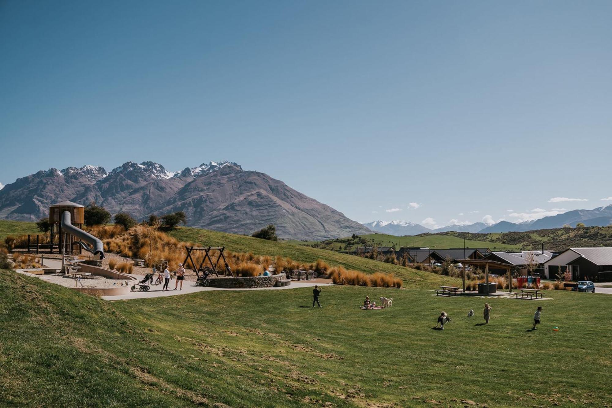 Nestled Below The Remarkables Queenstown Exterior foto